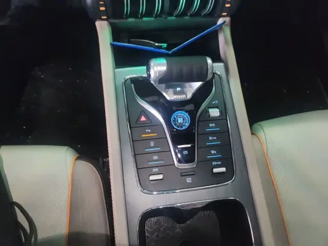 BYD Yuan PLUS — Фото автомобиля 13