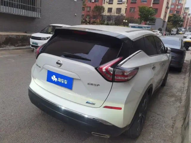 Nissan Murano — Фото автомобиля 3