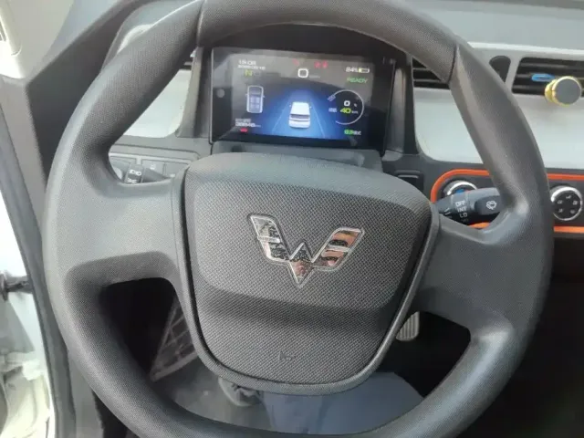 Wuling Hongguang Mini EV — Фото автомобиля 15