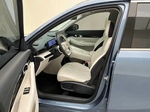Geely Galaxy E5 — Фото автомобиля 23