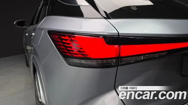 Lexus RX — Фото автомобиля 18