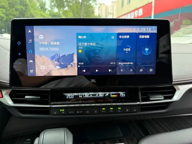 Toyota Sienna — Фото автомобиля 10