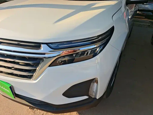 Chevrolet Equinox — Фото автомобиля 23