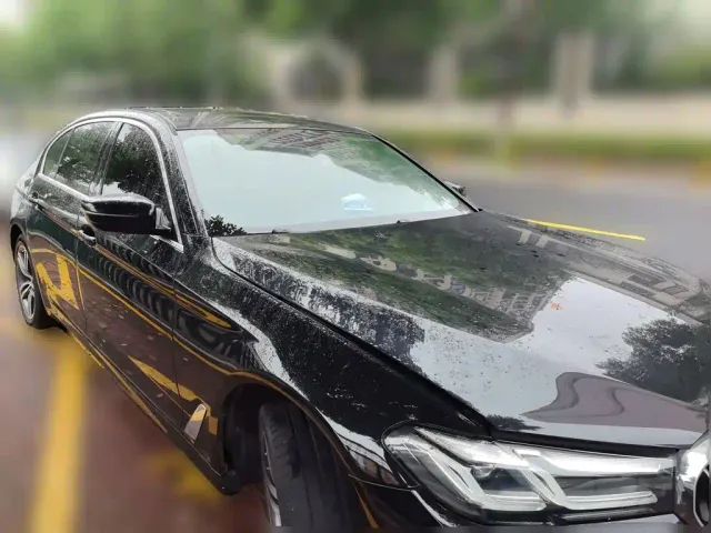 BMW 5 Series — Фото автомобиля 23