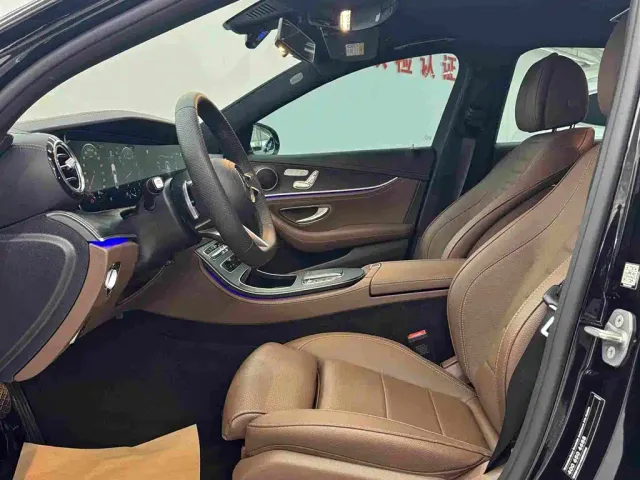 Mercedes-Benz E-Class — Фото автомобиля 8