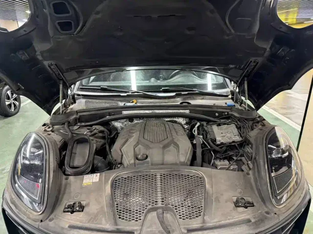Porsche Macan — Фото автомобиля 16