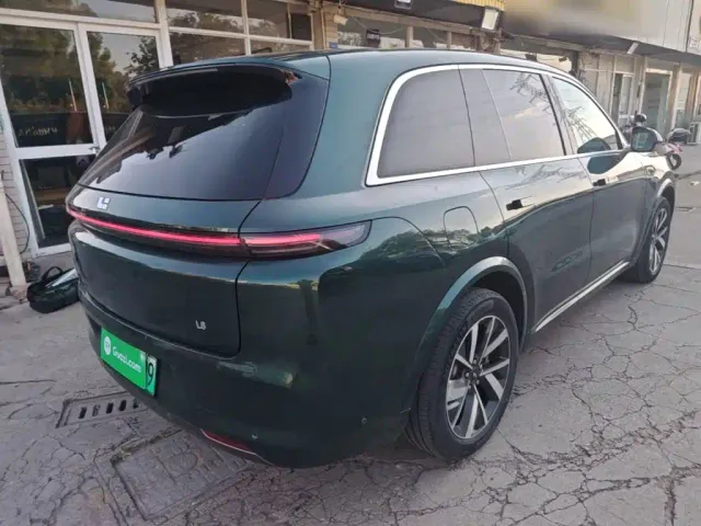 Li Auto L8 — Фото автомобиля 6