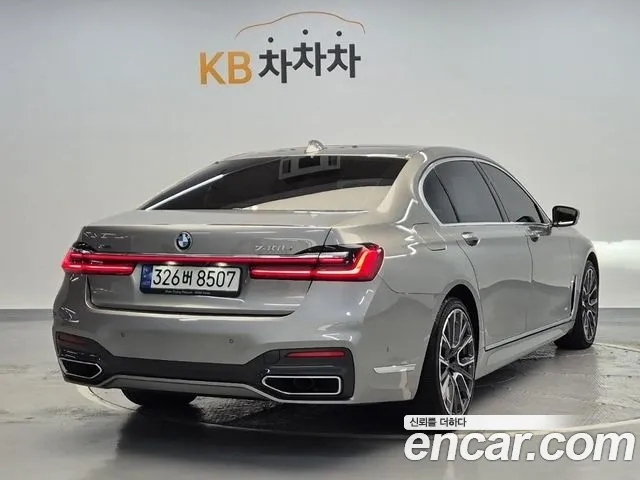 BMW 7 Series G11 — Фото автомобиля 3