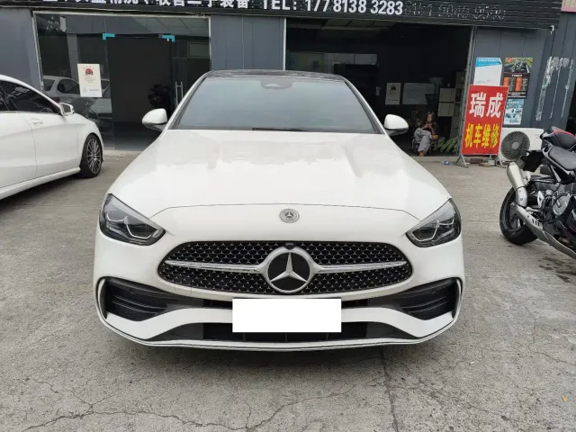Mercedes-Benz C-Class — Фото автомобиля 2