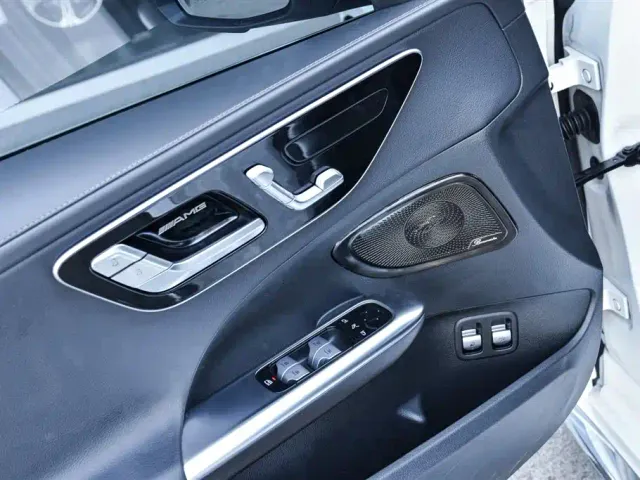 Mercedes-Benz C-Class — Фото автомобиля 8