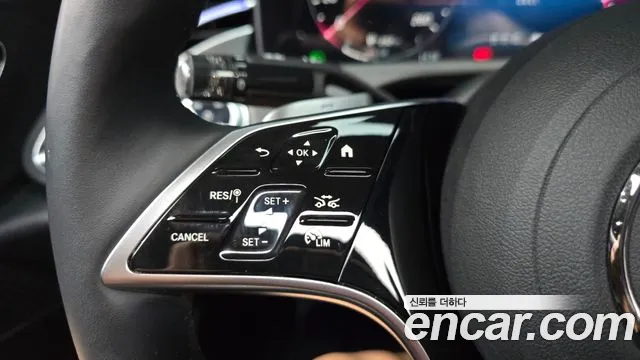 Mercedes-Benz E-Class — Фото автомобиля 15