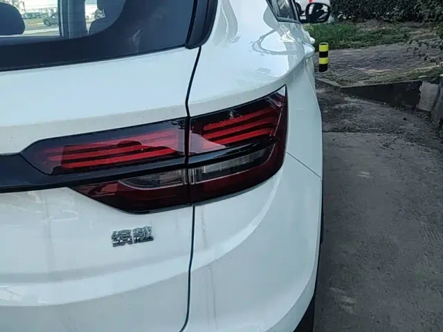 Geely Binyue — Фото автомобиля 7