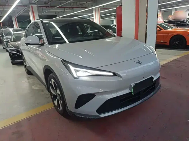 Arcfox Alpha T5 — Фото автомобиля 3