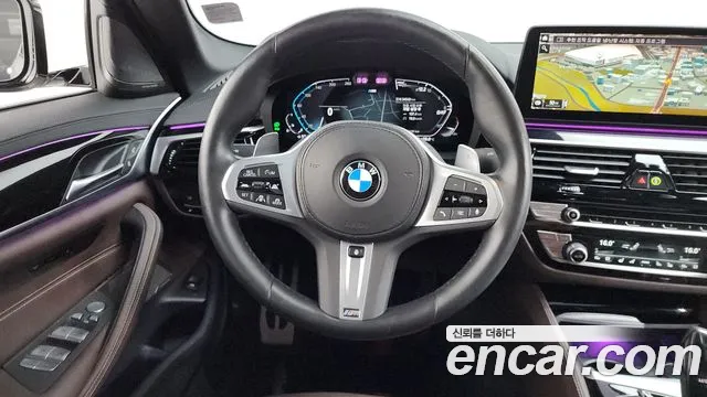 BMW 5-Series 5 серия (G30) 530i xDrive M Sport — Фото автомобиля 13