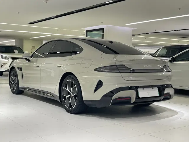 Xiaomi SU7 — Фото автомобиля 4