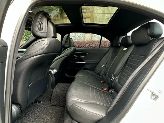 Mercedes-Benz C-Class — Фото автомобиля 21