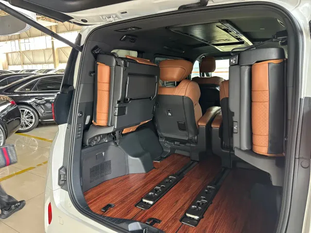 Toyota Alphard — Фото автомобиля 21