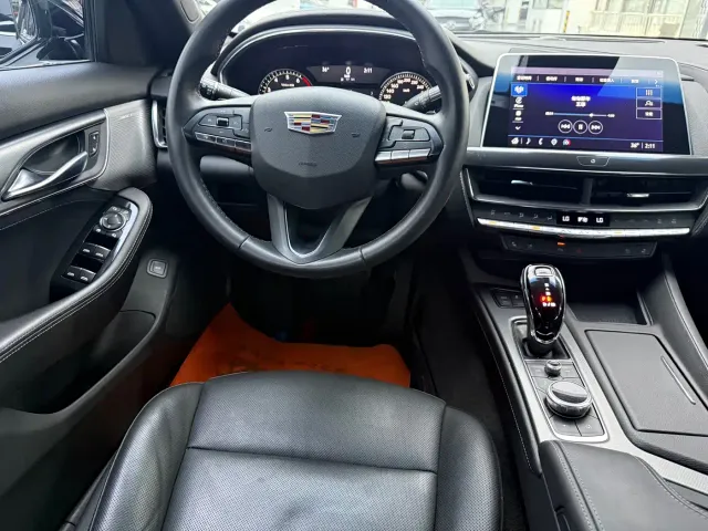 Cadillac CT5 — Фото автомобиля 15
