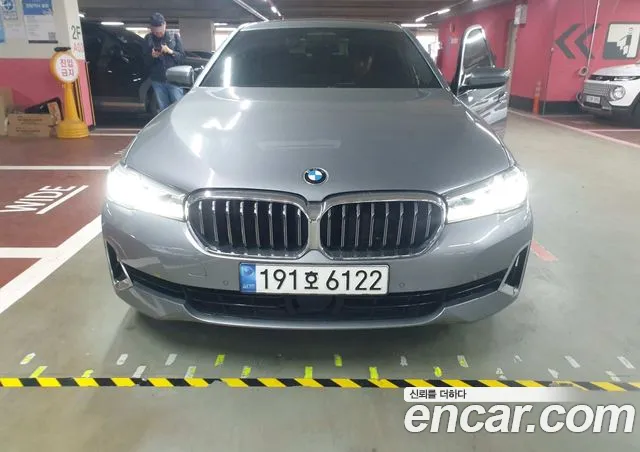 Фотография автомобиля — BMW 5 Series G60