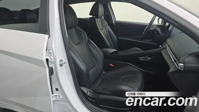 Hyundai AVANTE Новый Avante (CN7) — Фото автомобиля 26