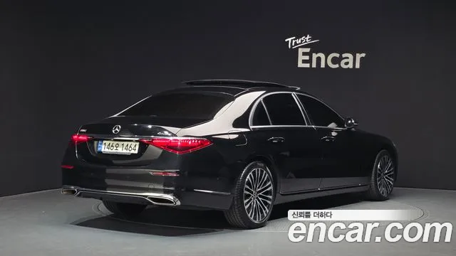 Mercedes-Benz S-Class — Фото автомобиля 2