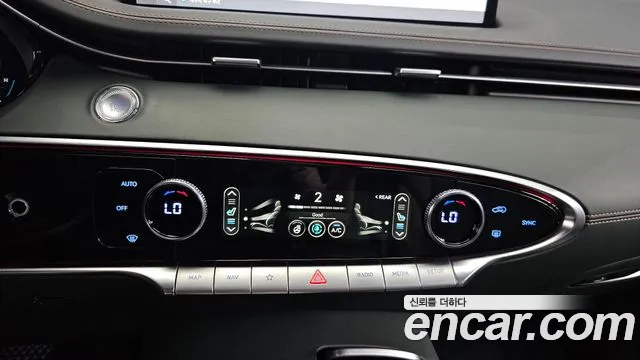 Genesis GV70 2.5T Бензин 2WD — Фото автомобиля 13