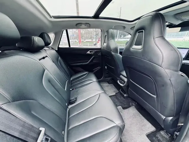 Roewe RX5 — Фото автомобиля 13