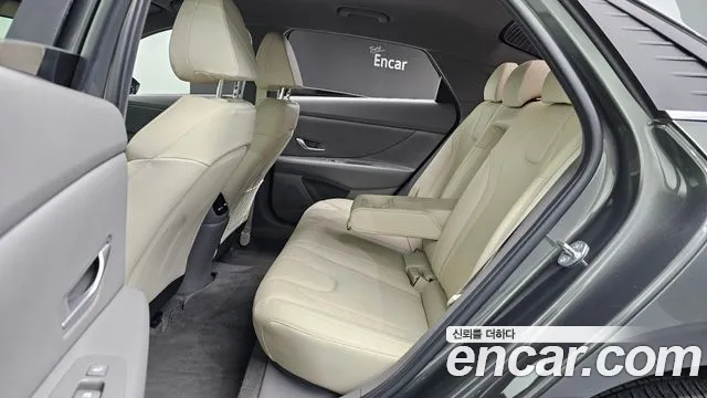 Hyundai Avante CN7 — Фото автомобиля 17
