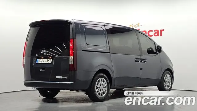 Hyundai Staria — Фото автомобиля 2