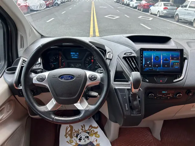Ford Tourneo — Фото автомобиля 16