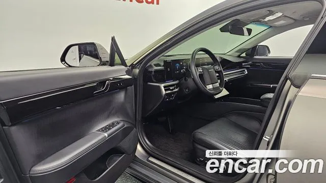 Hyundai Grandeur Grandeur (GN7) 2.5 Бензин 2WD — Фото автомобиля 9