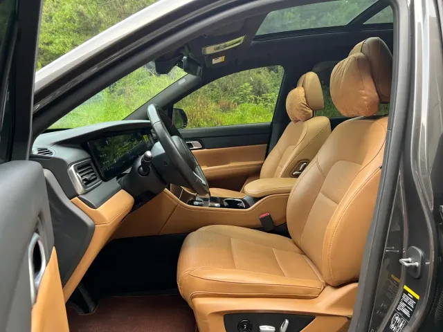 Li Auto ONE — Фото автомобиля 10