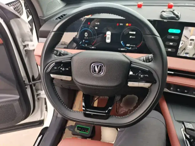 Changan CS75 Plus — Фото автомобиля 10