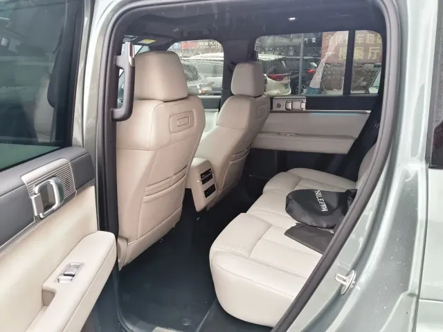 BYD FangChengBao Titanium 7 — Фото автомобиля 5