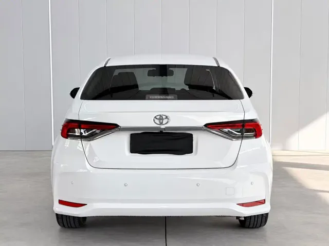 Toyota Corolla — Фото автомобиля 5