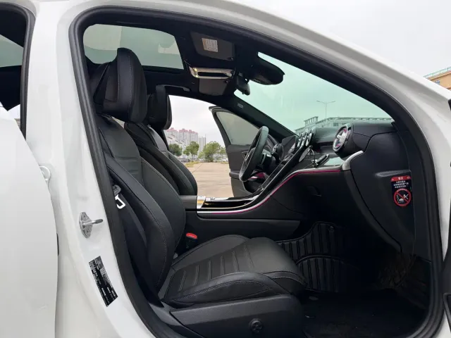 Mercedes-Benz C-Class — Фото автомобиля 6