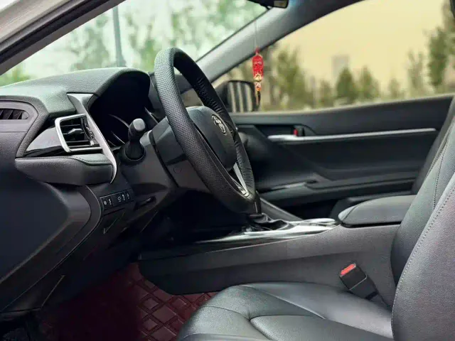 Toyota Camry — Фото автомобиля 17