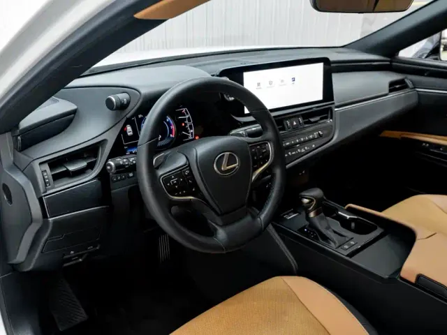 Lexus ES — Фото автомобиля 26