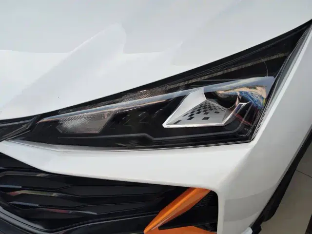 Dongfeng Yixuan GS — Фото автомобиля 5