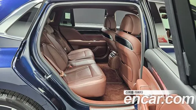 Genesis G90 Бензин 3.5 турбо AWD — Фото автомобиля 10
