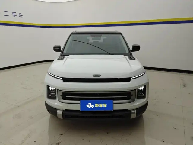 Geely ICON — Фото автомобиля 2