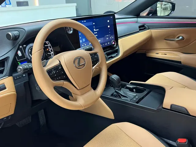 Lexus ES — Фото автомобиля 8