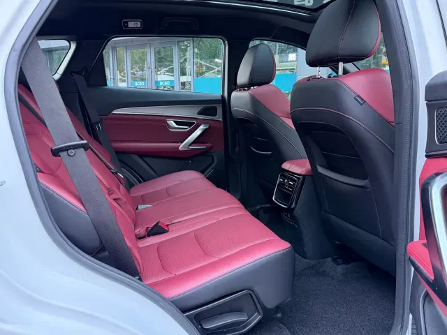 Jetour X70 Plus — Фото автомобиля 10