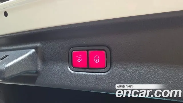 Mercedes-Benz S-Class — Фото автомобиля 30