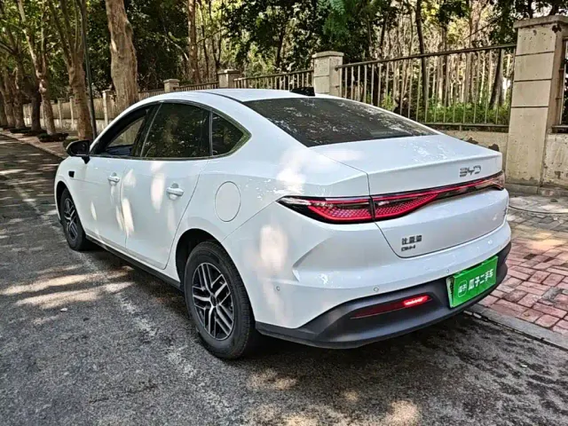 BYD Seal 05 DM-i — Фото автомобиля 22