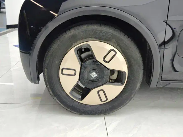 Baojun KiWi EV — Фото автомобиля 6