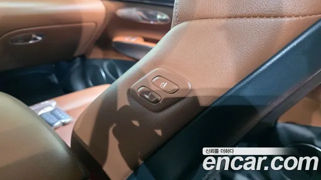 Genesis GV70 — Фото автомобиля 30
