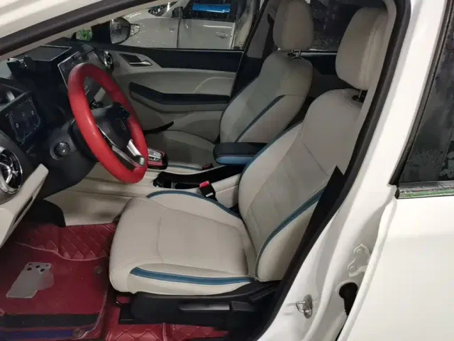 BYD Yuan Pro — Фото автомобиля 14