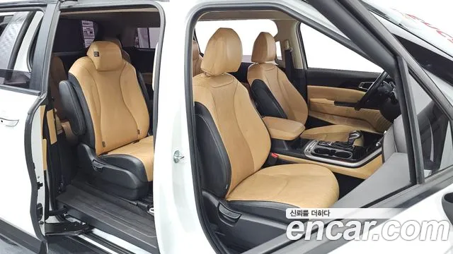 Kia Carnival 4th Gen — Фото автомобиля 12
