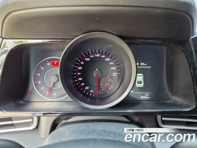 Hyundai AVANTE Avante (CN7) — Фото автомобиля 12